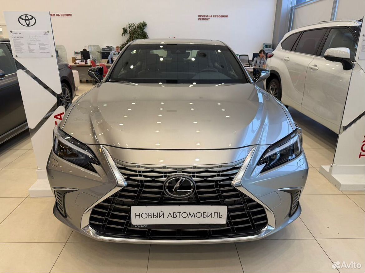 Lexus ES 2.0 CVT, 2025