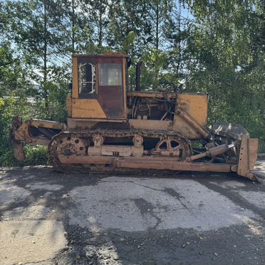 Гусеничный бульдозер ЧТЗ Уралтрак Б-170М1.01Е, 2000