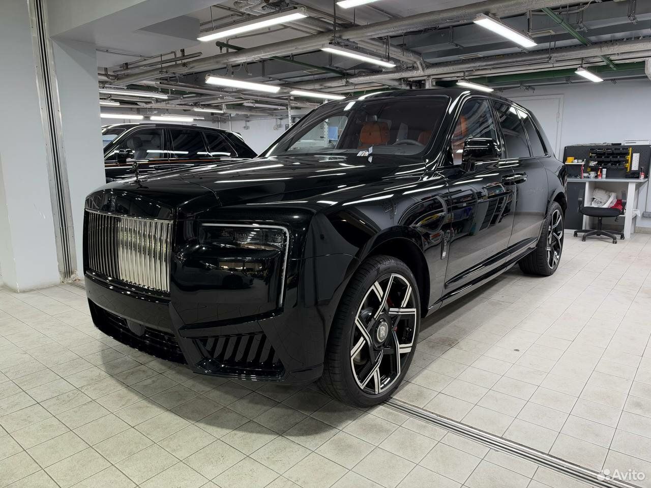 Rolls-Royce Cullinan 6.7 AT, 2026