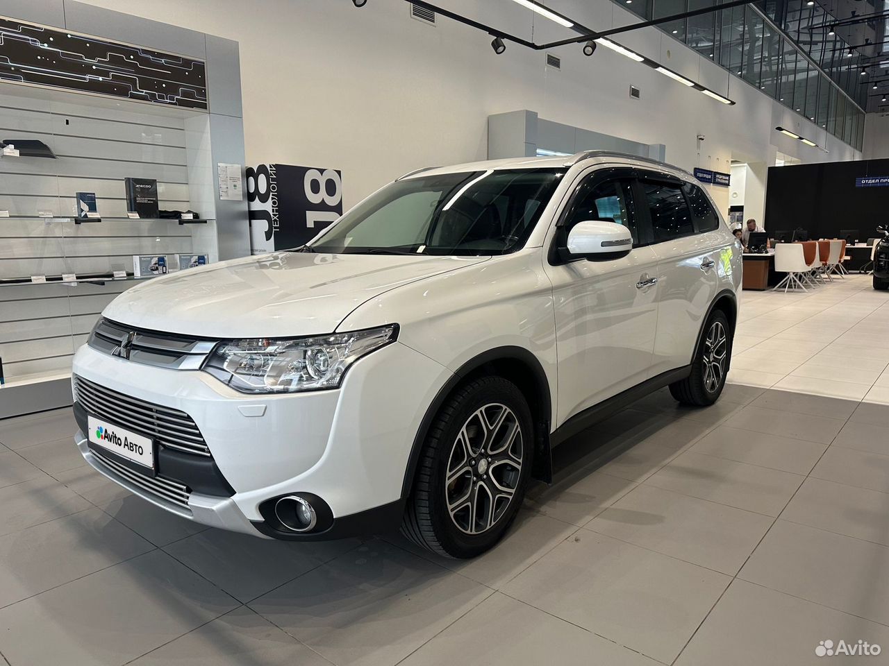 Mitsubishi Outlander 2.4 CVT, 2014, 210 319 км