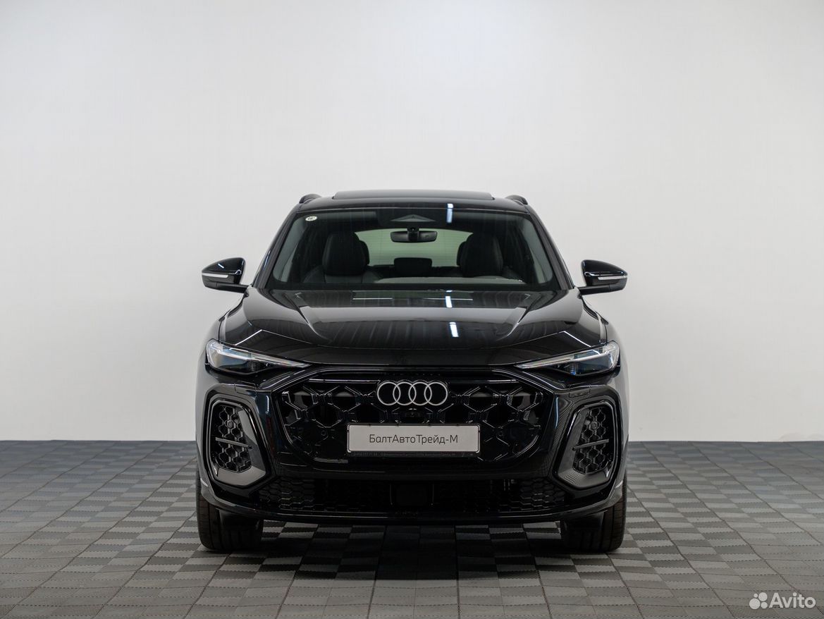 Audi Q5L 2.0 AMT, 2026