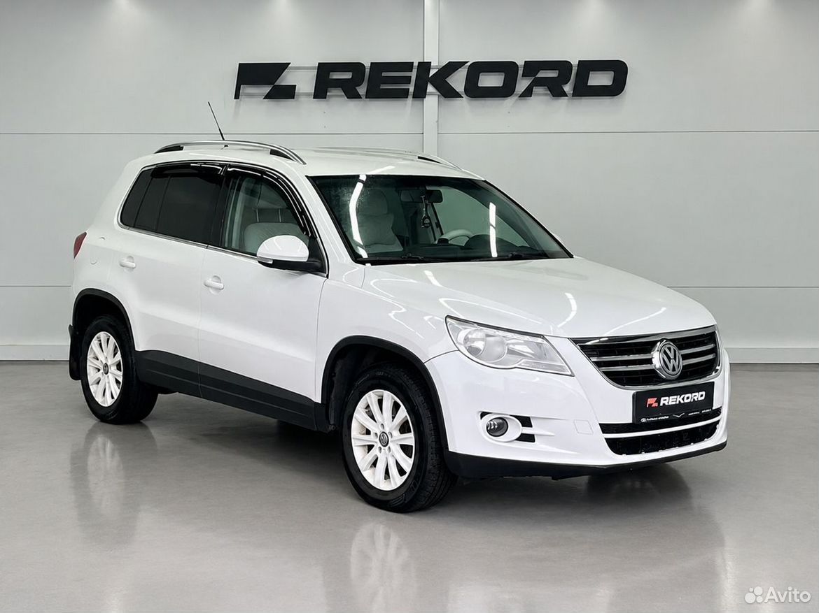 Volkswagen Tiguan 2.0 AT, 2011, 252 775 км